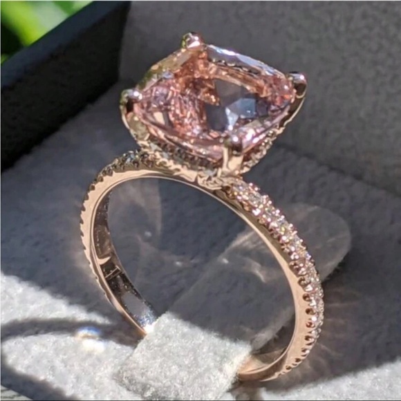 New Luxury Rose Gold Round Cut Champagne CZ Ring, size 6 - Picture 2 of 6